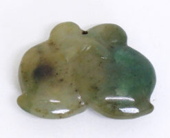 Jade Peaches, Pendant