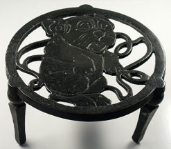 Pan Holder with Cartoon Dog