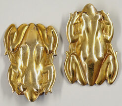 ad14 Frog Dressclips