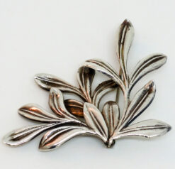 fs4_14 Leaf Brooch, Bernard Instone