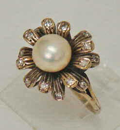 Pearl Ring